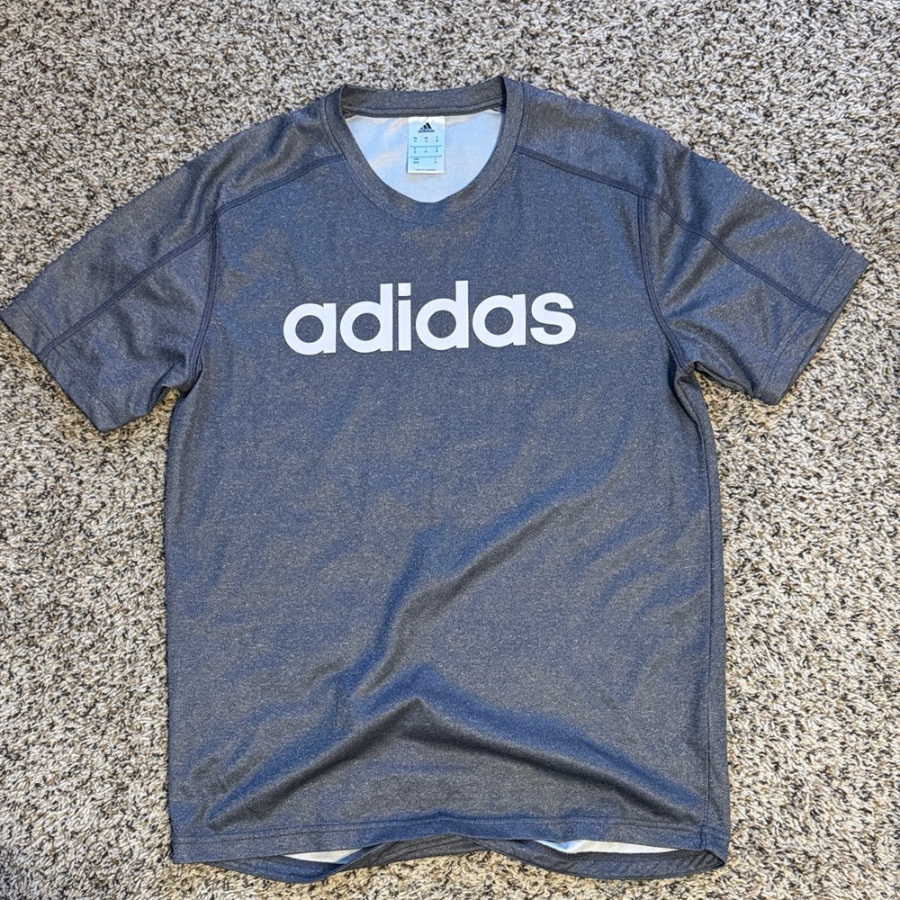 Adidas Women’s Gray Short Sleeve Tee